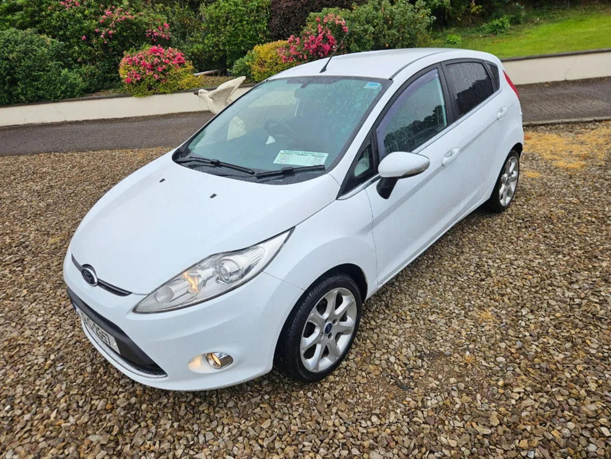 Ford Fiesta 1.4 TDCI 70PS 4DR TITANIUM 5DR - Image 3