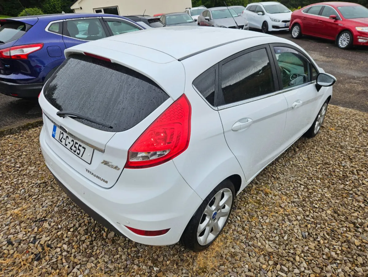 Ford Fiesta 1.4 TDCI 70PS 4DR TITANIUM 5DR - Image 4