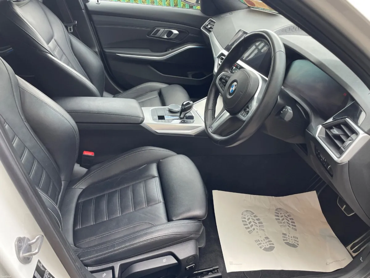 BMW 3-Series 330E M SPORT AUTO LOW KMS! - Image 6