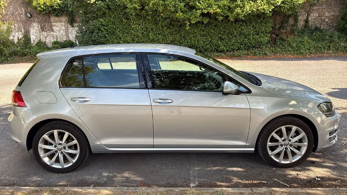Volkswagen Golf 1.4 Petrol Tsi Auto Highline - Image 2