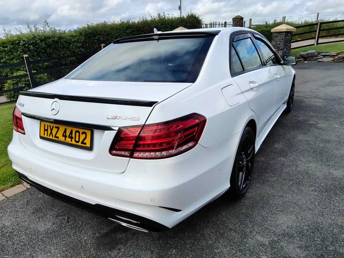 Mercedes-Benz E-Class 2015 - Image 3