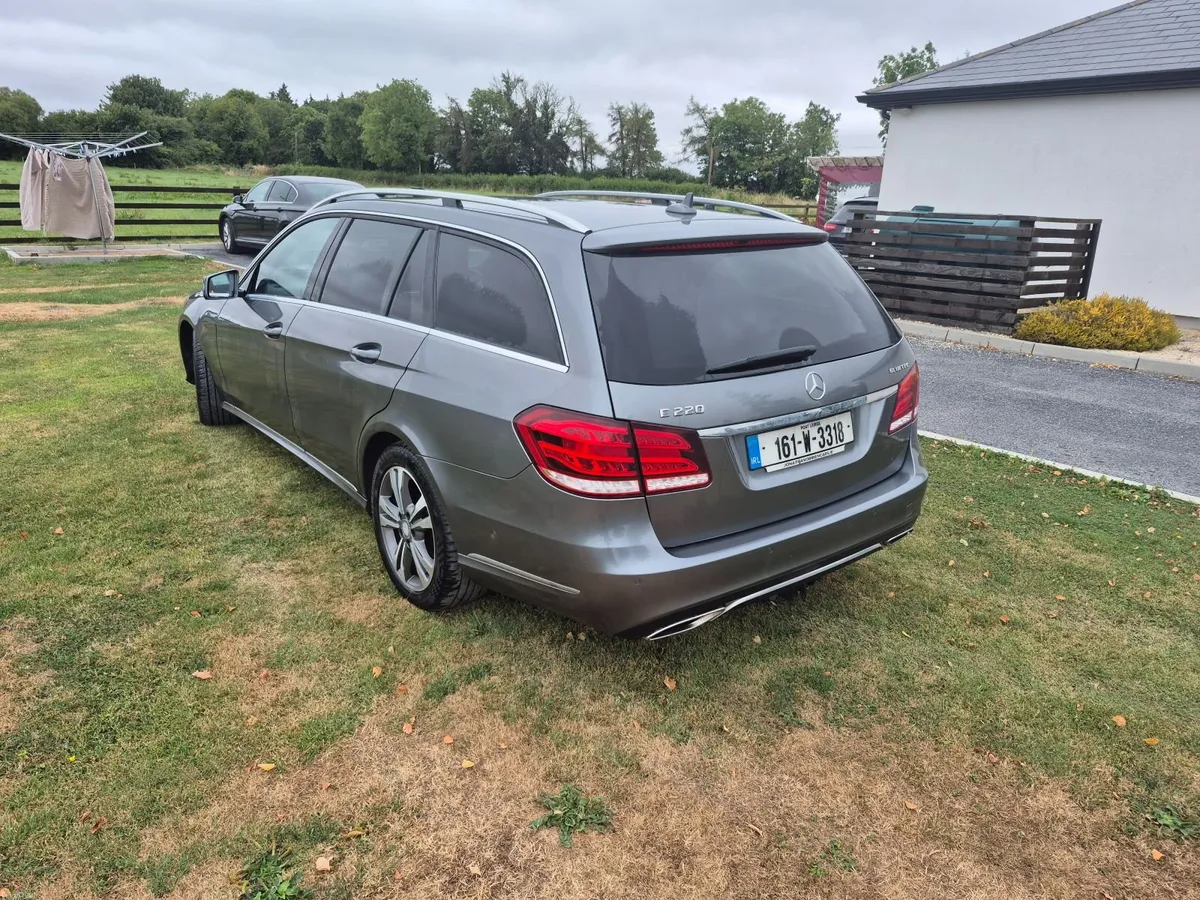 Mercedes-Benz E-Class 2016 - Image 2