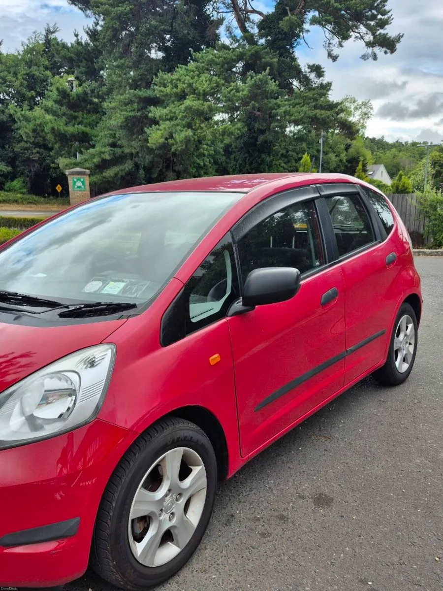 10 Honda Jazz 1.2 - Image 2