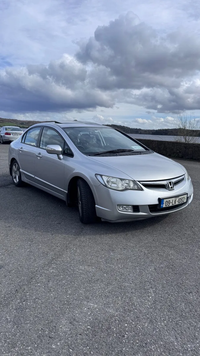Honda Civic 2009 NCT & Tax - Image 1