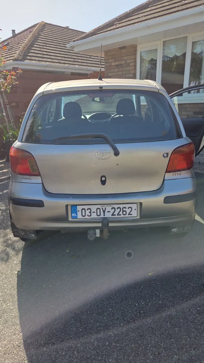 Toyota Yaris 2003 - Image 1
