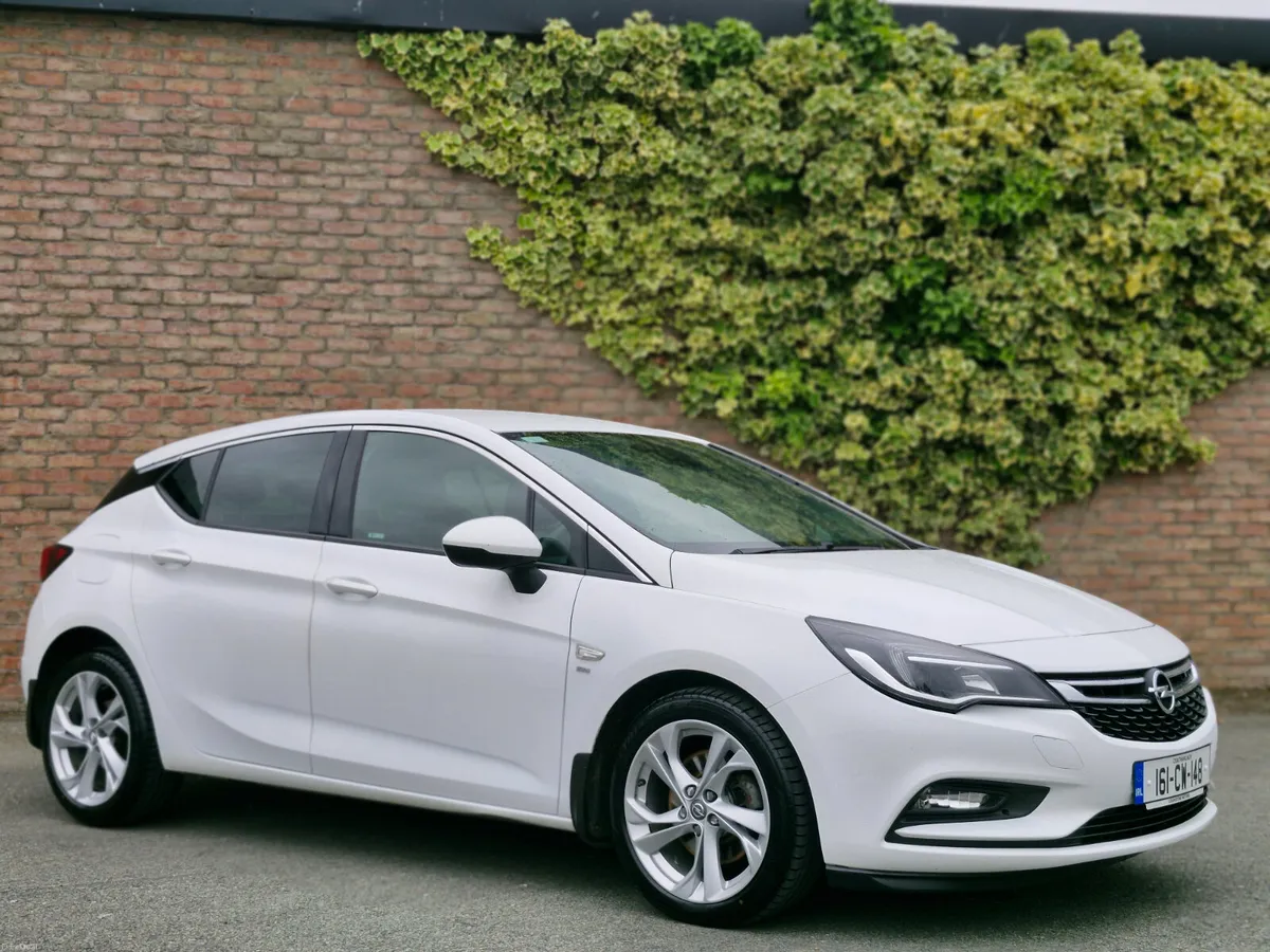 Opel Astra SRI 1.6 CDTI FINANCE AVAILABLE - Image 1