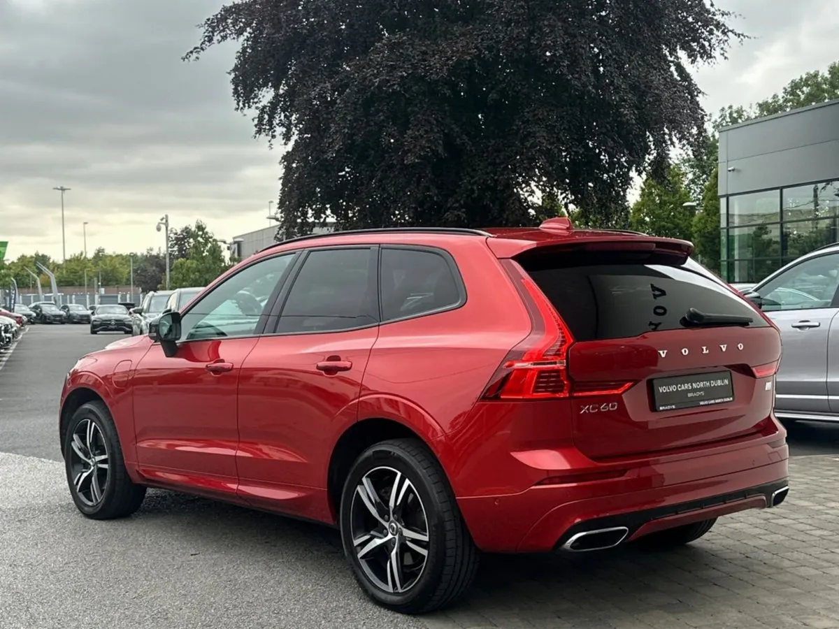 Volvo XC60 T6 R-Design Recharge PHEV AWD (340hp) - Image 6
