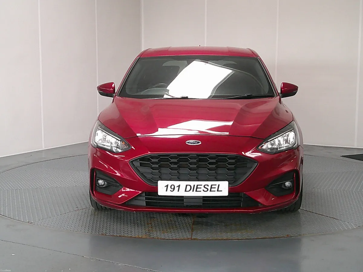 Ford Focus 2019 - Image 2
