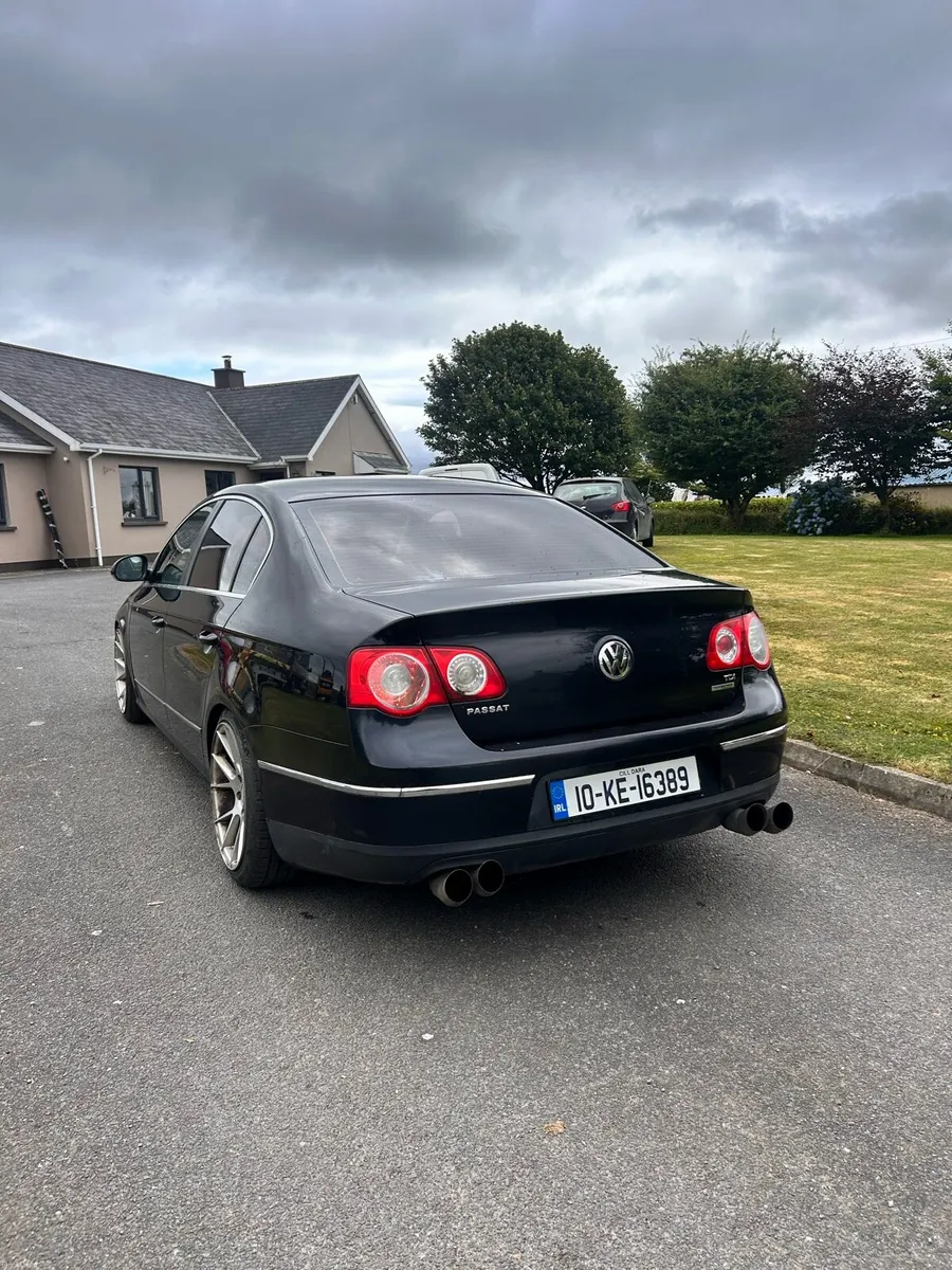 Volkswagen Passat - Image 4