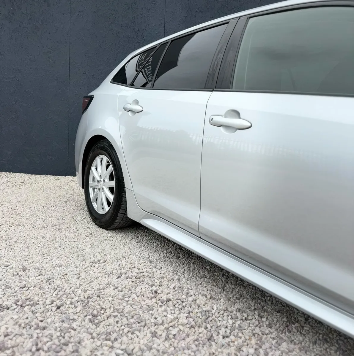 Toyota Corolla Touring 1.8 Self Charging Hybrid - Image 3