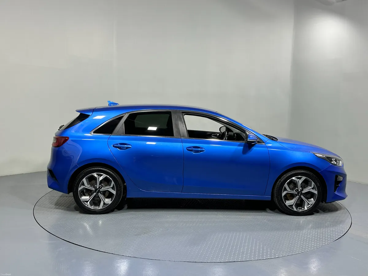 Kia Ceed 1.4 Petrol K5 192 (2019) - Image 2