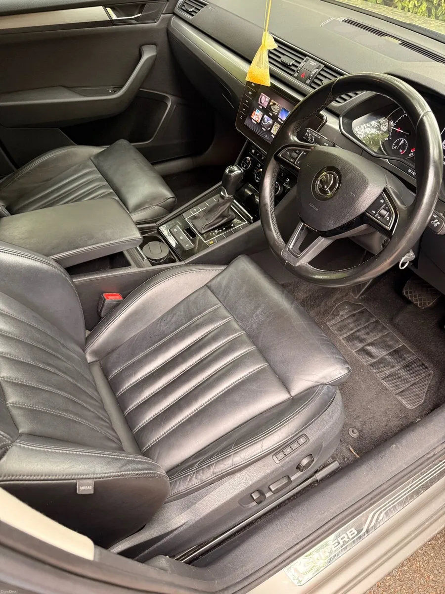 2019 Skoda Superb Automatic - Image 5