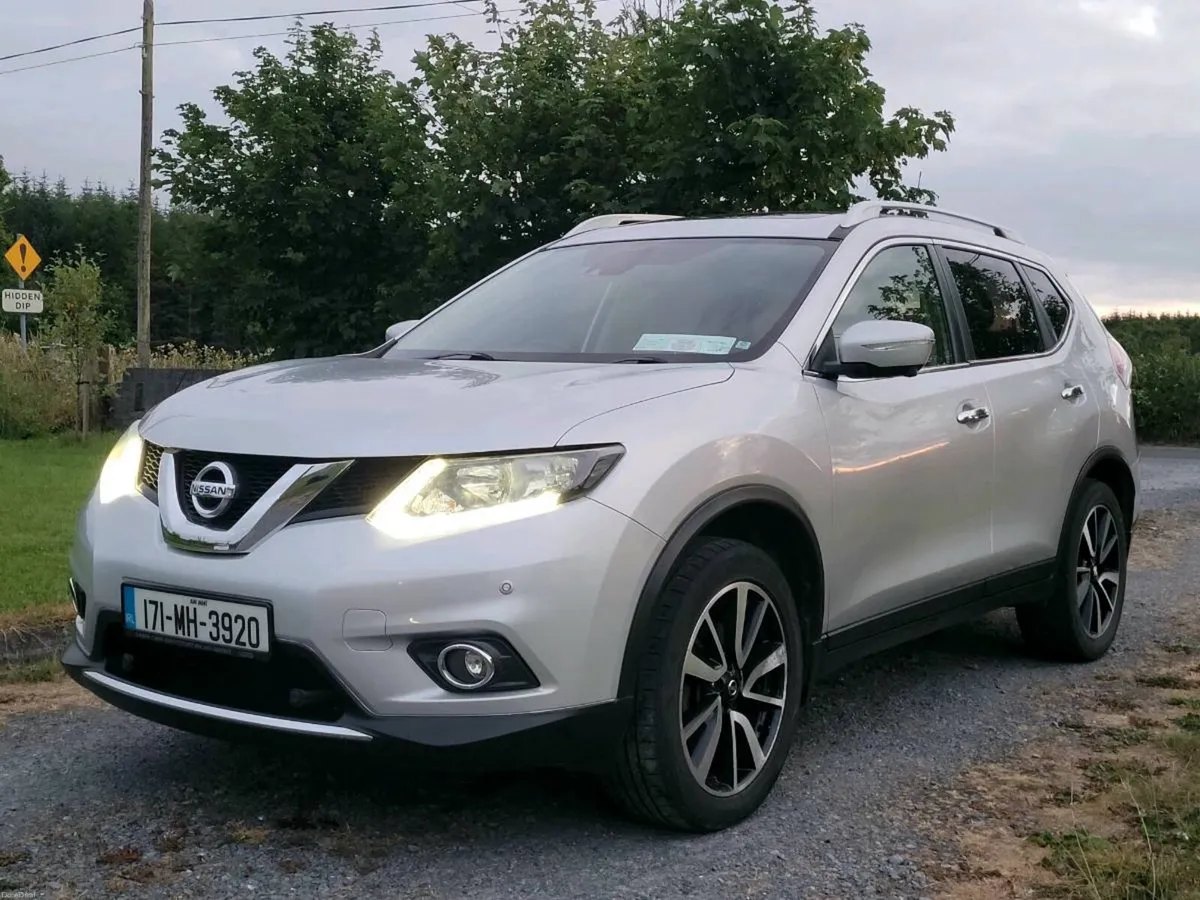 2017 Nissan XTrail 7 seater- parking camera - Image 1