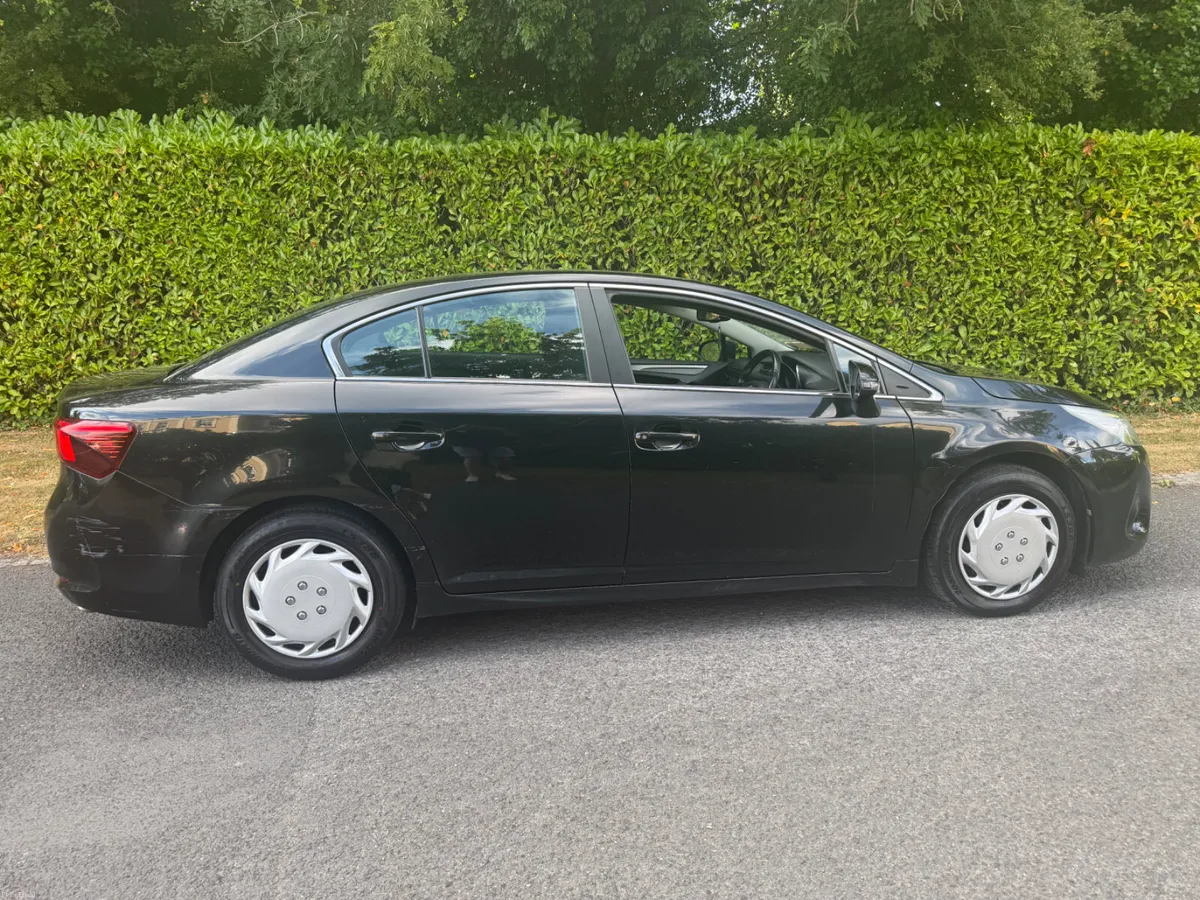 2017 Toyota Avensis 1.6 D4D NCT & Tax €5950 - Image 3