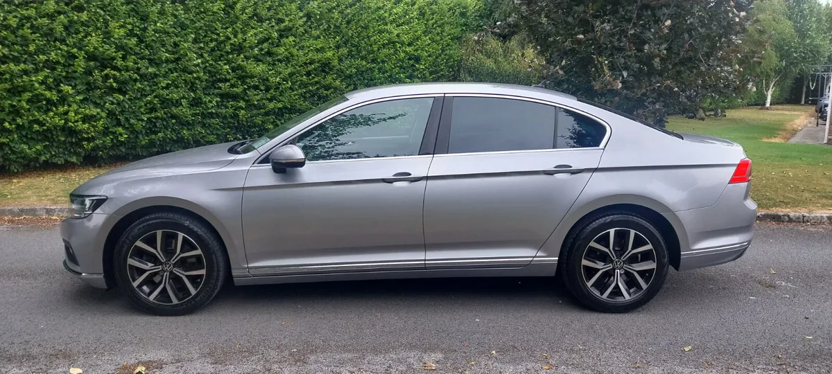2022 Volkswagen Passat 2.0Tdi 150 Elegance - Image 4