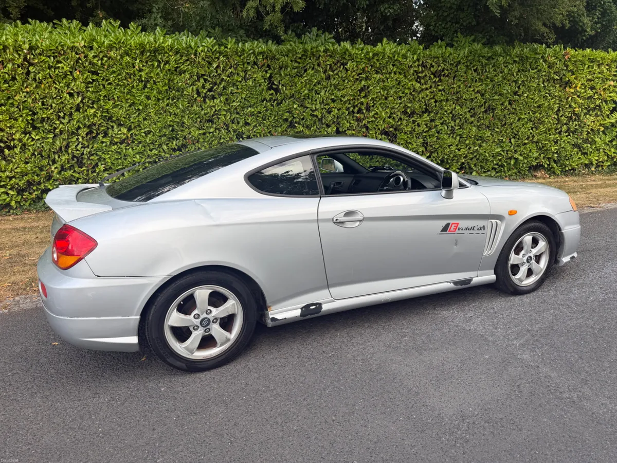 2004 Hyundai Coupe - Image 3