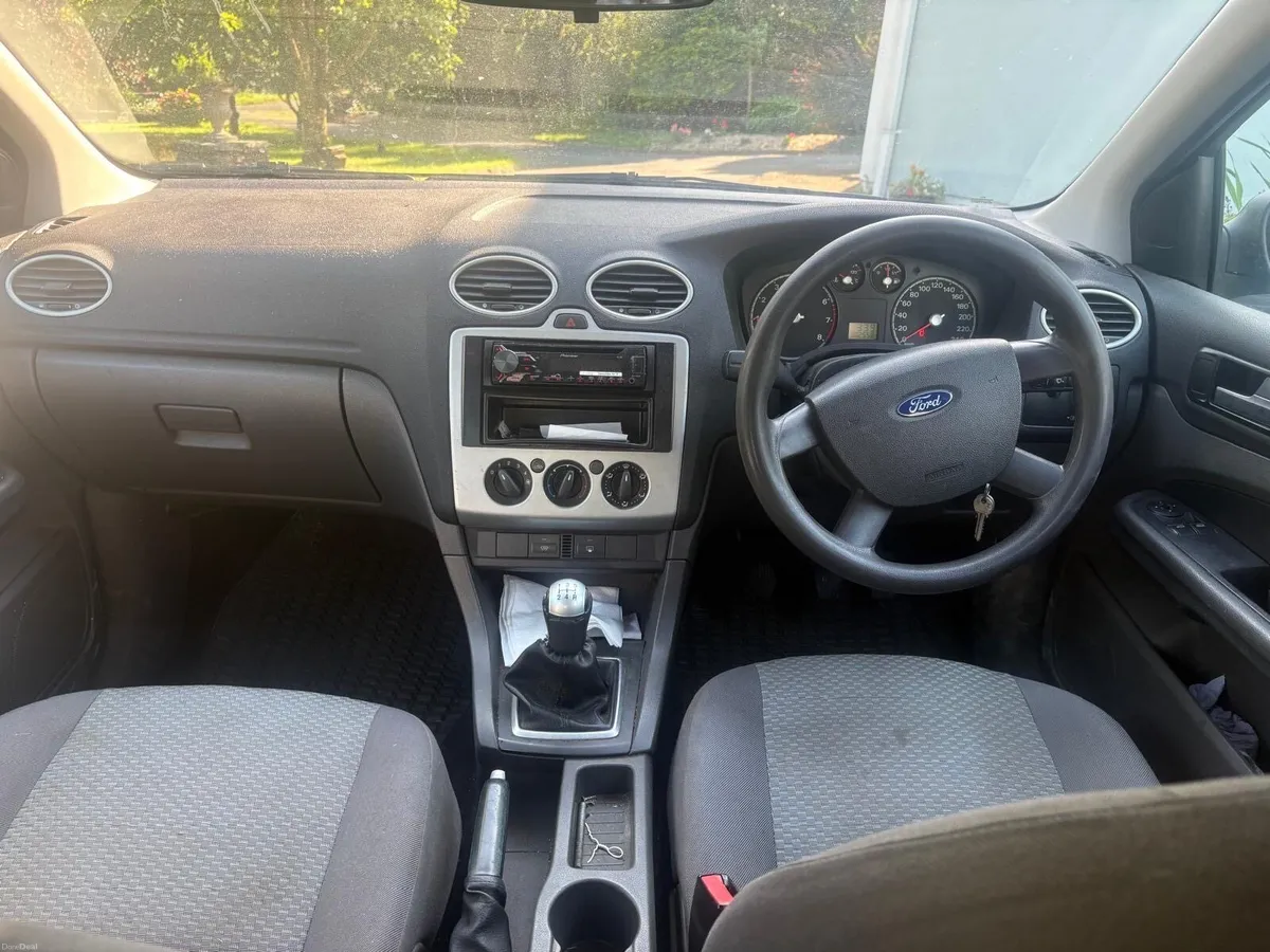 Ford Focus - Image 6