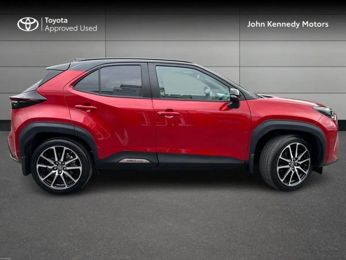 Toyota Yaris Cross GR SPORT - Image 3