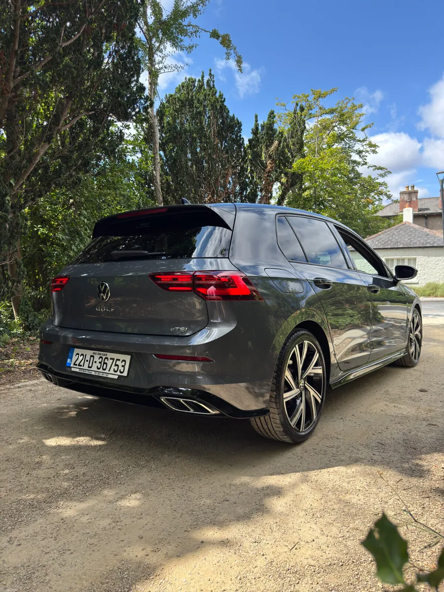 2022 Volkswagen Golf R-Line Automatic 1.5 eTsi - Image 5