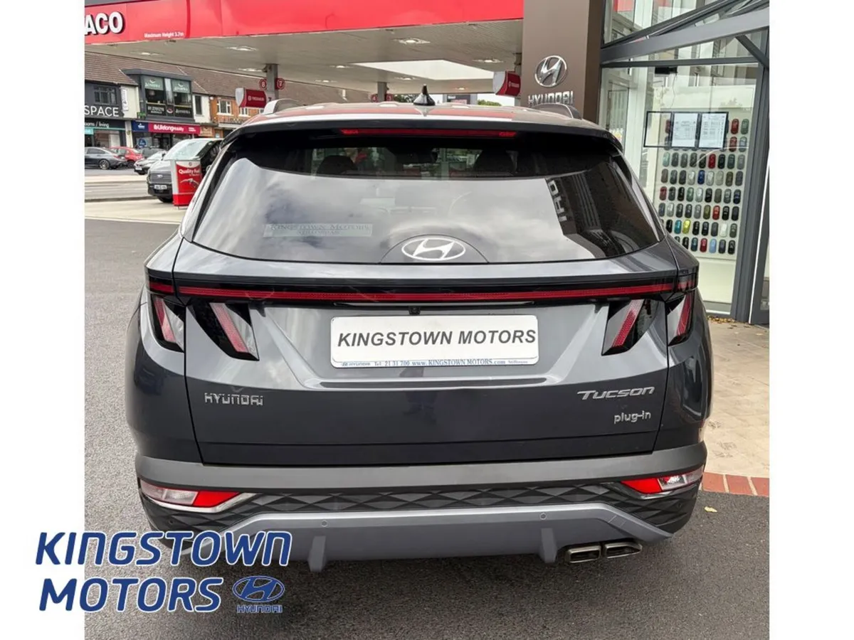 Hyundai Tucson Executive Plus 4WD 5DR Auto - Image 4