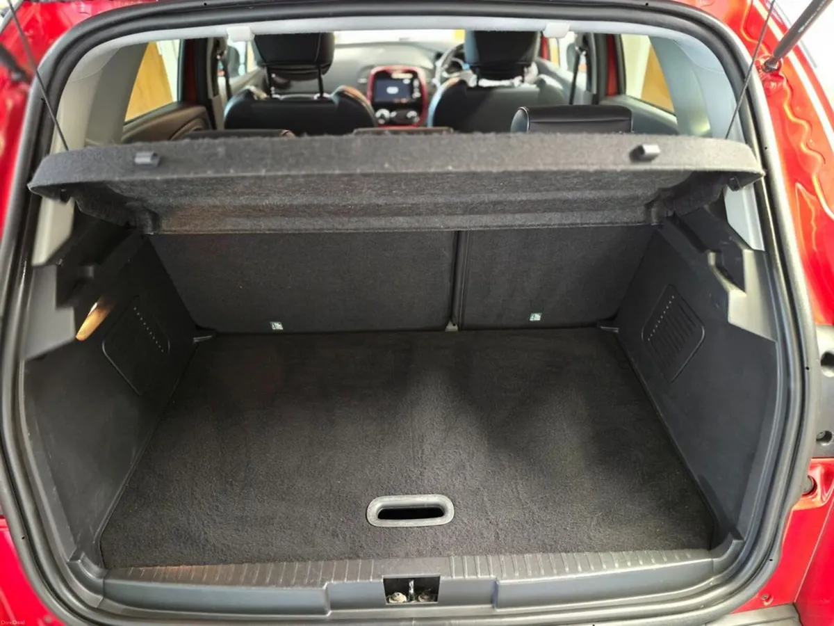 Renault Captur Signature 1.5 DCI 5DR H/B - Image 6