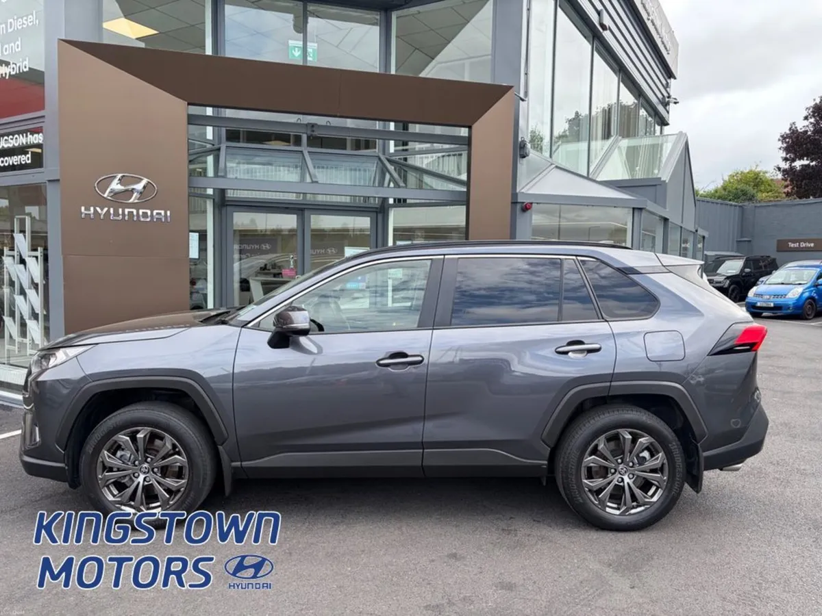Toyota RAV4 RAV4 Hybrid SOL 4DR Auto - Image 3