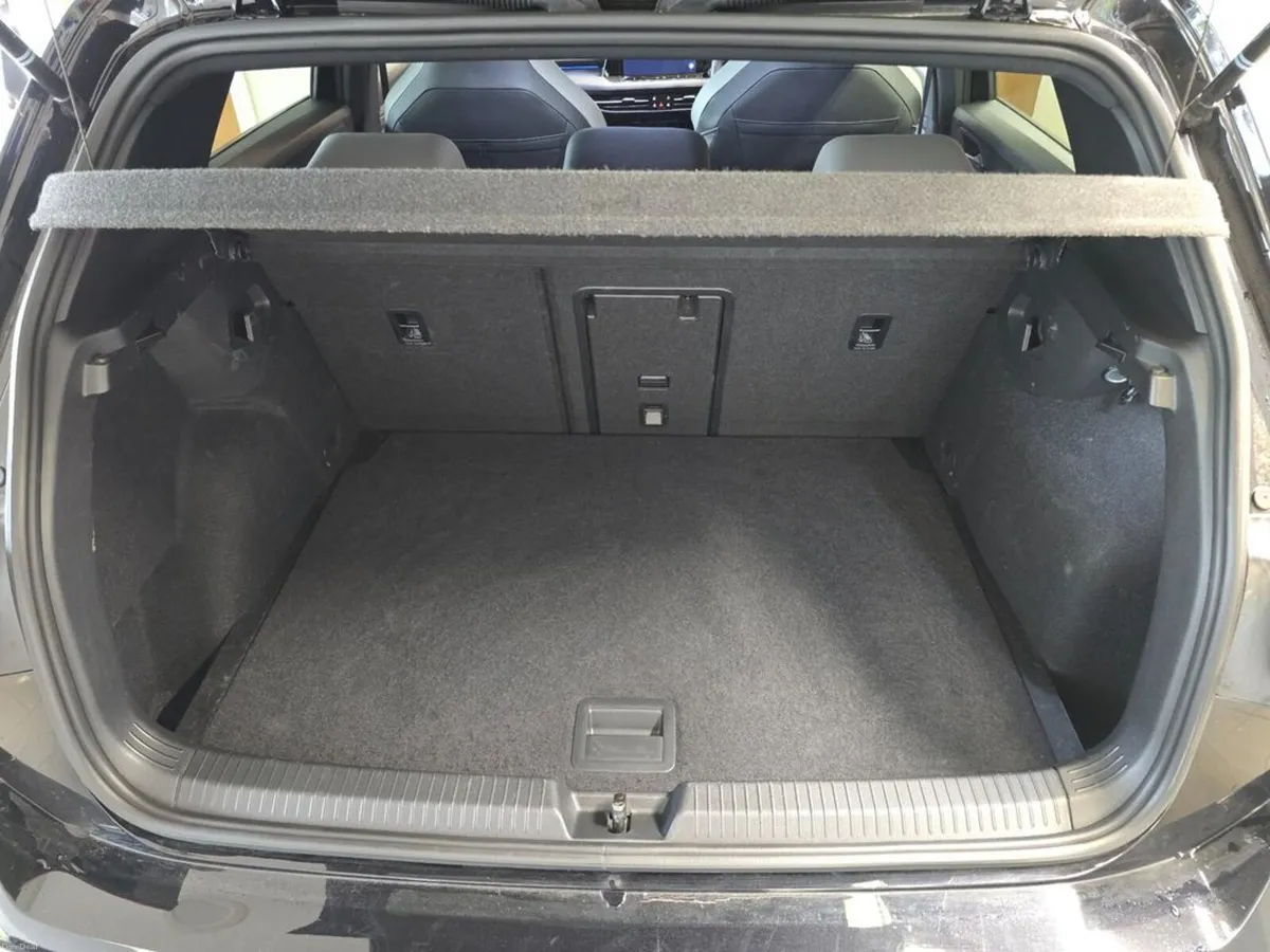 Volkswagen Golf R Line 2.0 TDI 150HP 5DR - Image 6