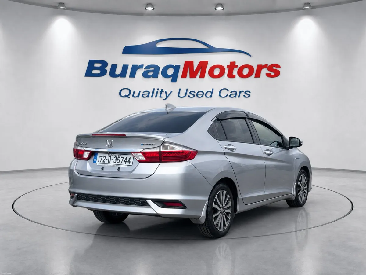 2017 Honda grace Hybrid *Top Spec* - Image 4