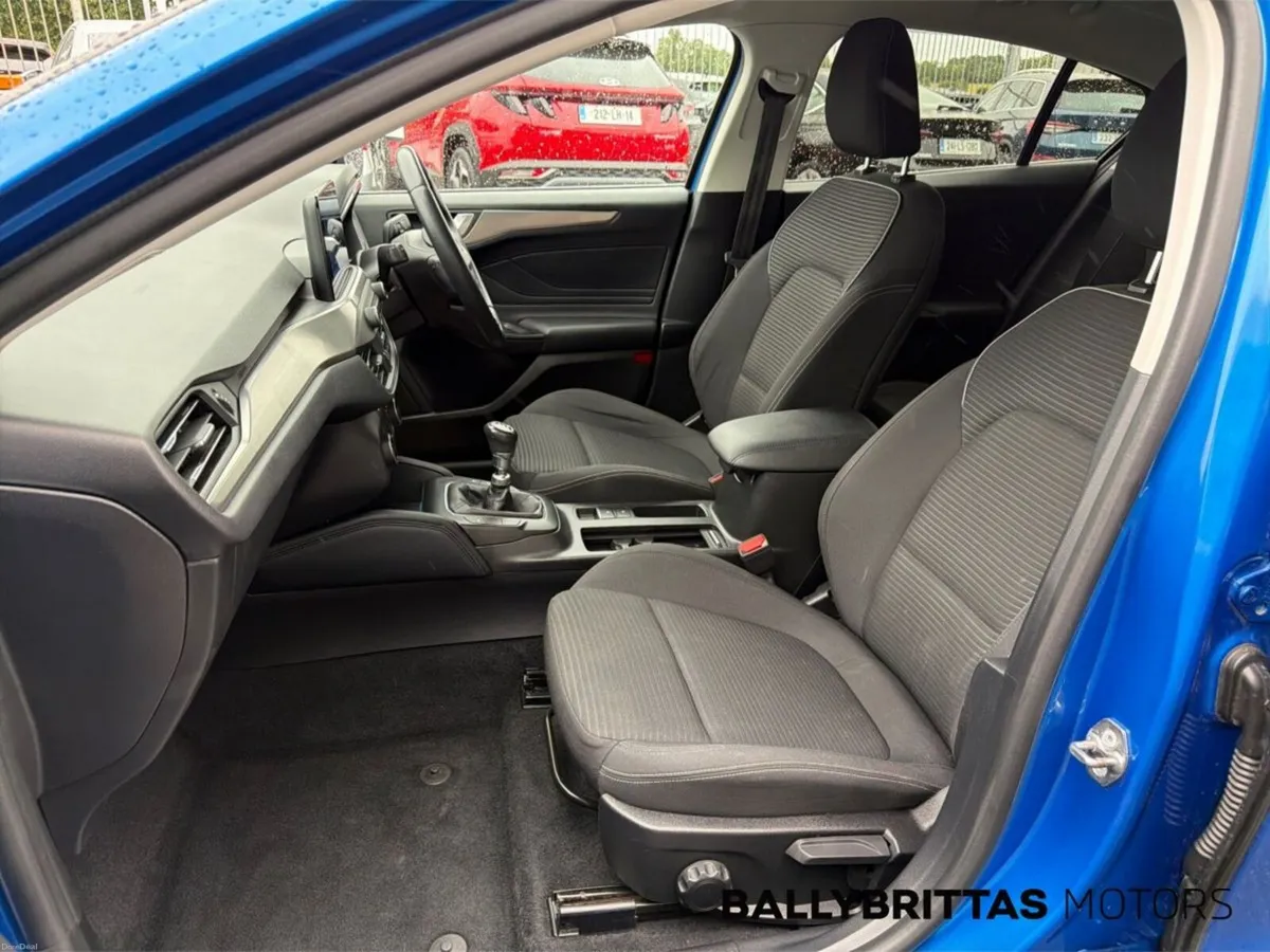 Ford Focus 1.5 DSL 120PS Titanium - Image 6