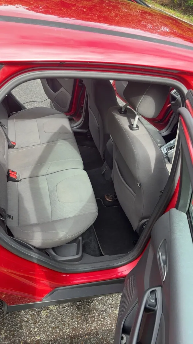 Ford focus titanium - Image 3