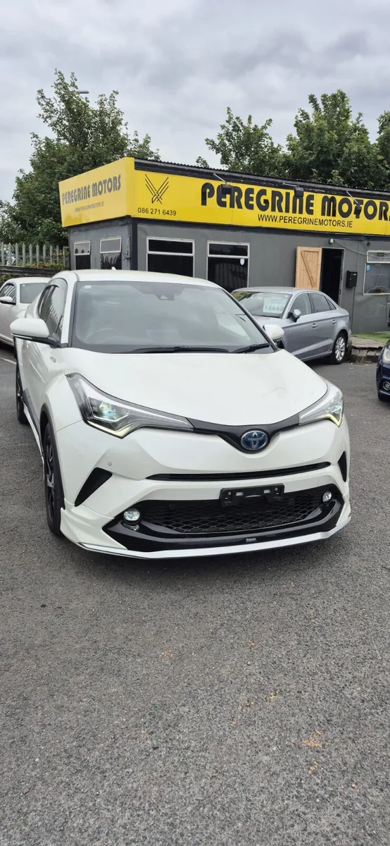 Toyota C-HR Sports G Leather Specs - Image 1