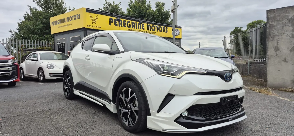 Toyota C-HR Sports G Leather Specs - Image 2