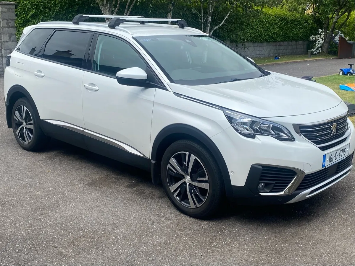 Peugeot 5008 Allure 1.6 Blue HDI 120 4 - Image 1