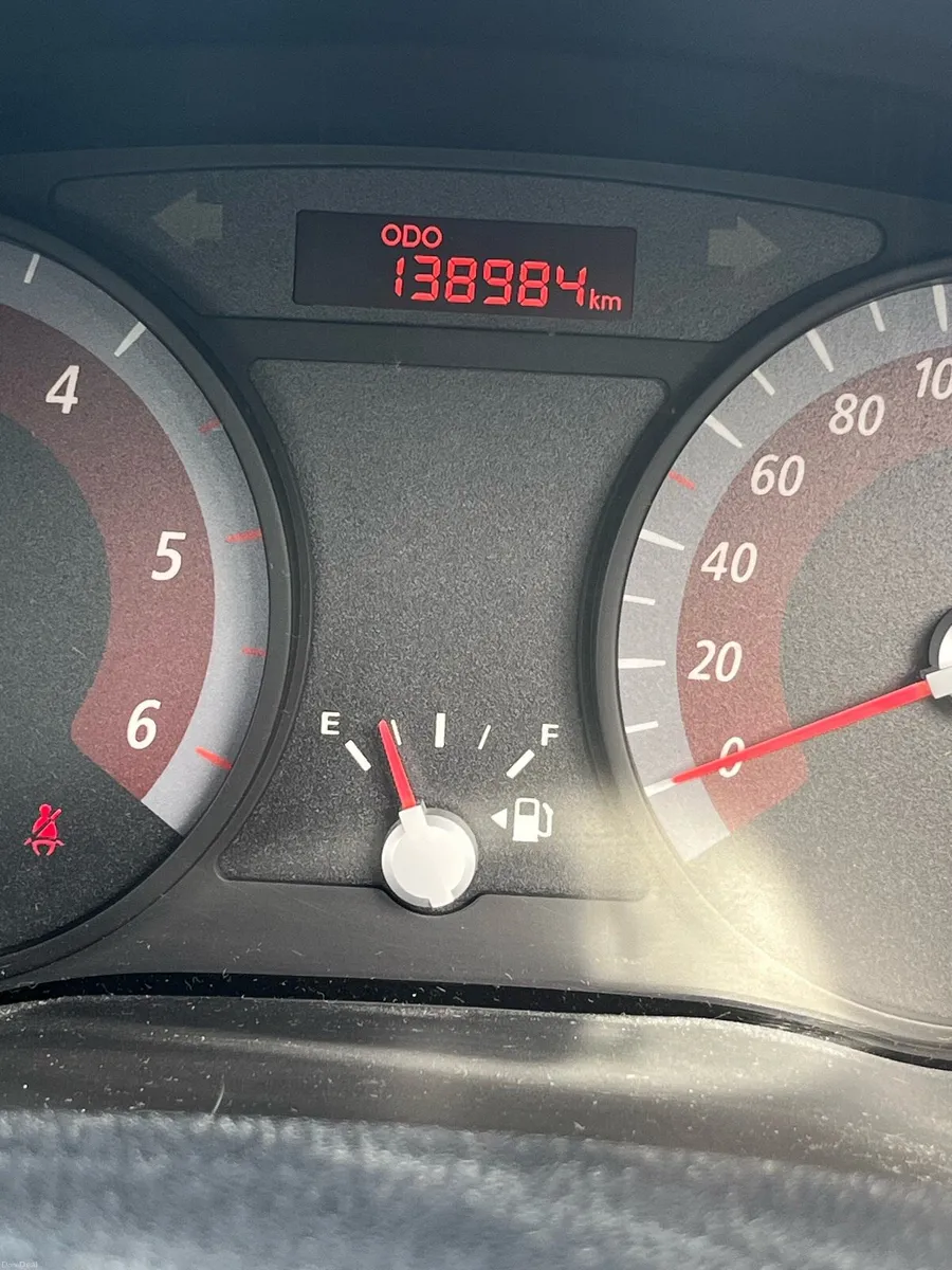 Kia Rio 138 kms - Image 5