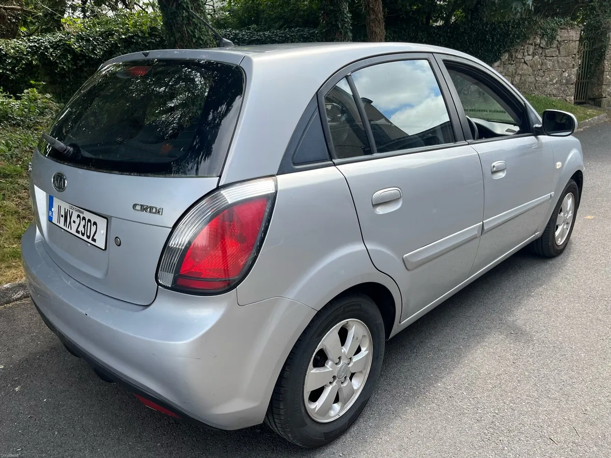 Kia Rio 138 kms - Image 3
