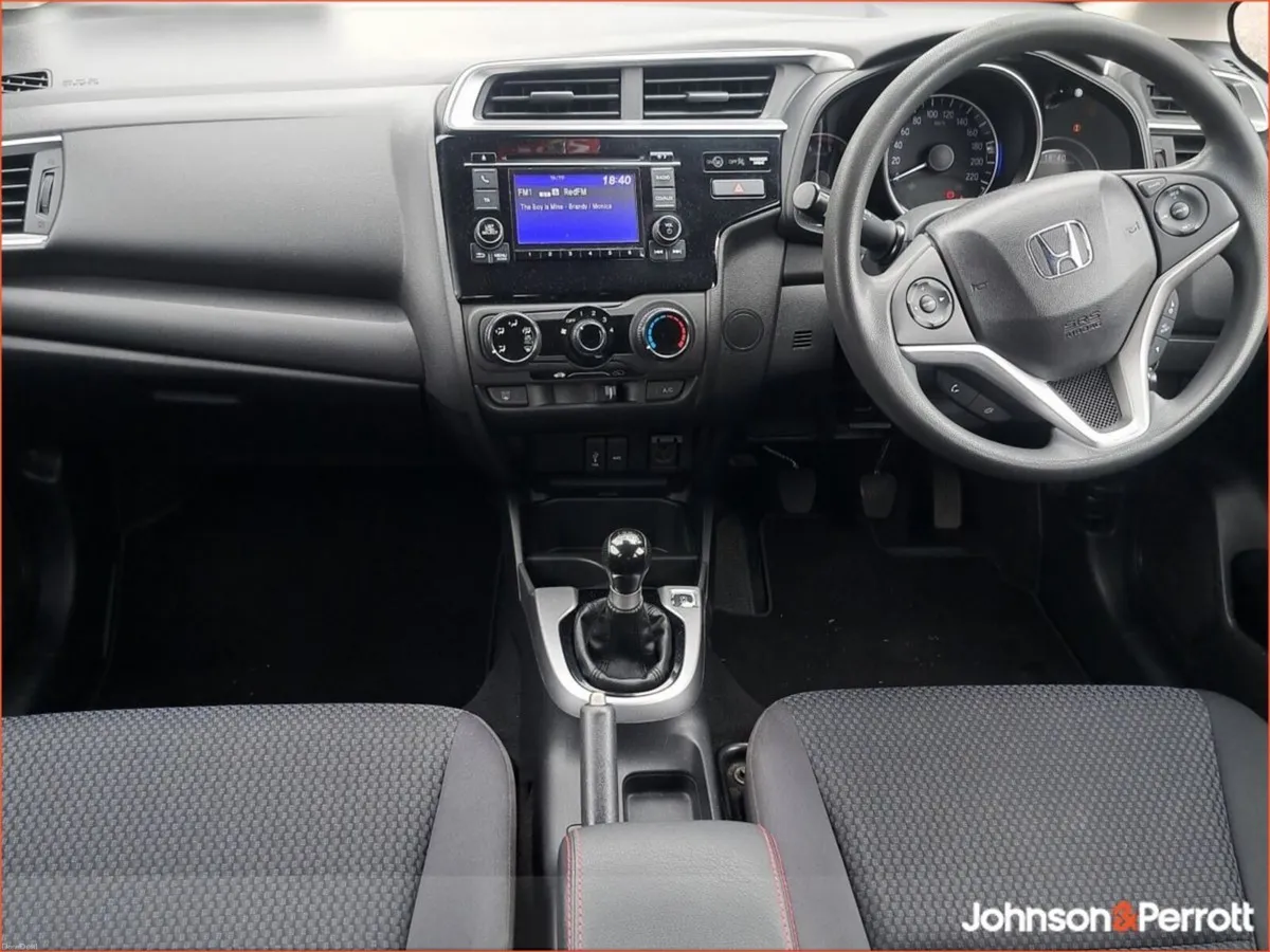 Honda Jazz 1.3 i-VTEC SE - Image 4
