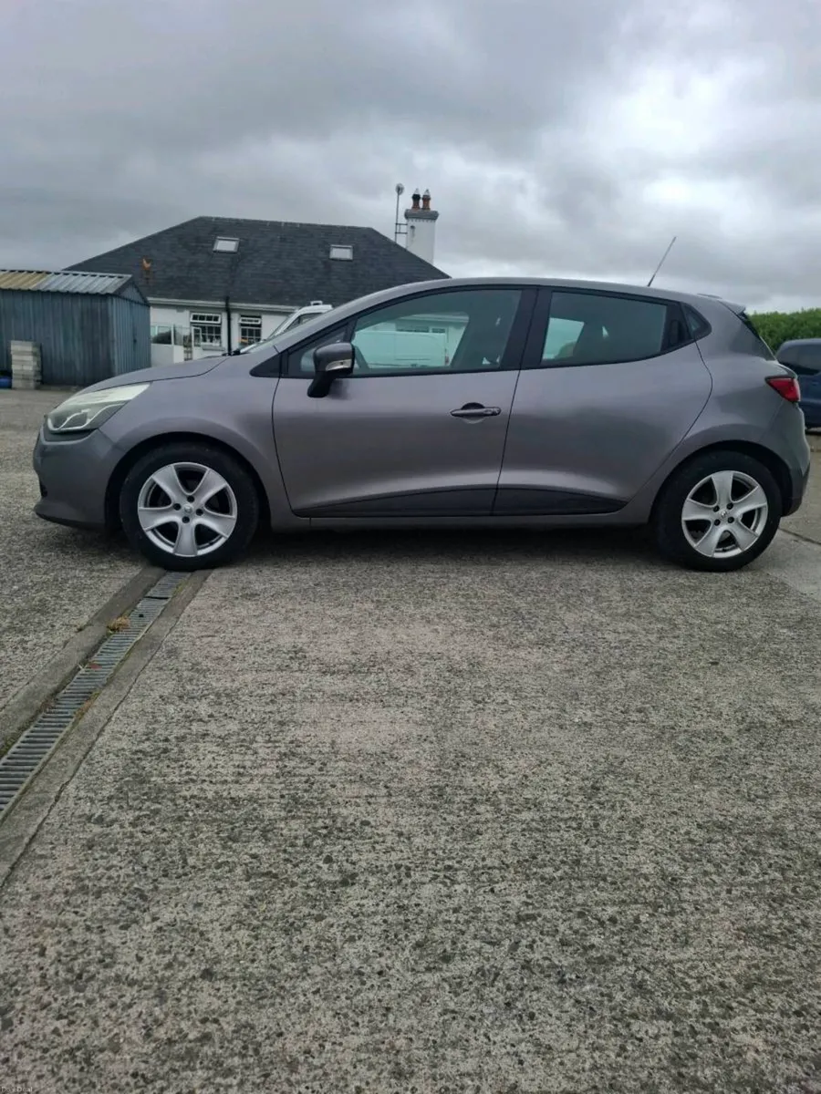 RENAULT CLIO 1.2 PETROL 2014 @ OWEN RYAN MOTORS - Image 2