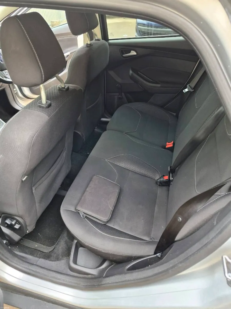 161 ford focus,diesel, taxed and nctd,ready to go - Image 6