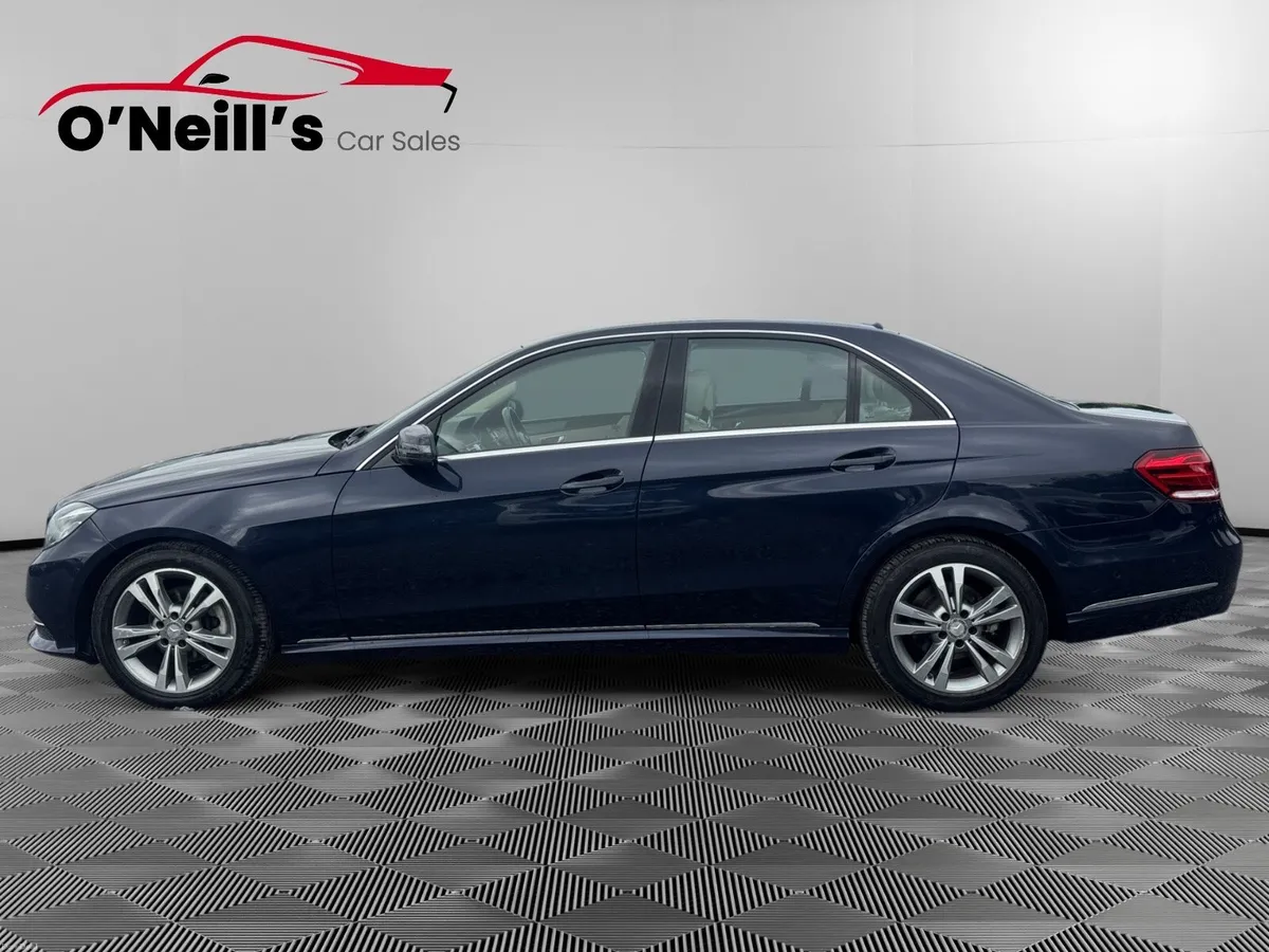 Mercedes-Benz E-Class 2015 220 BLUETEC SE #426 - Image 4