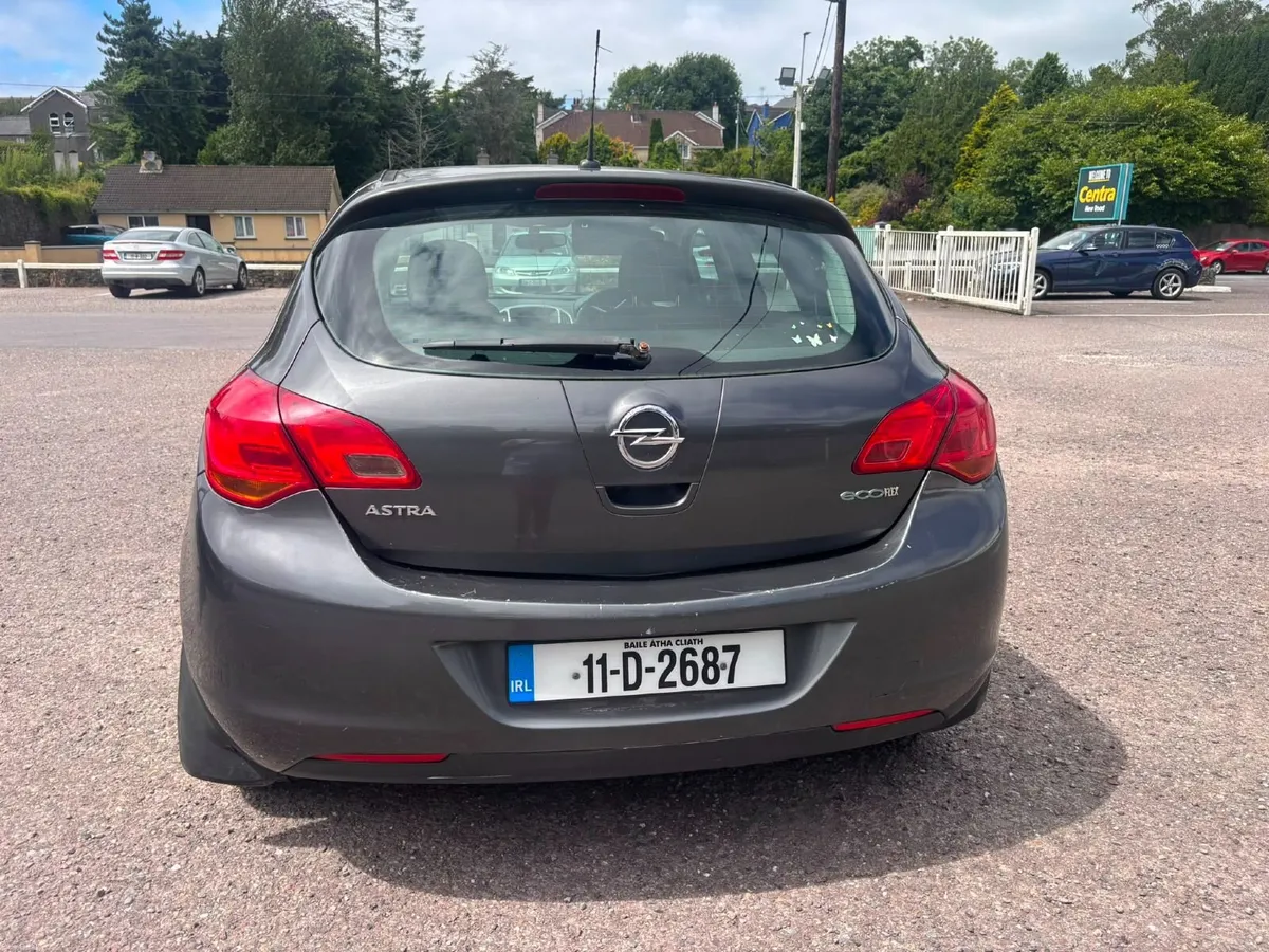 Opel Astra 1.3 Diesel 2011 - Image 5