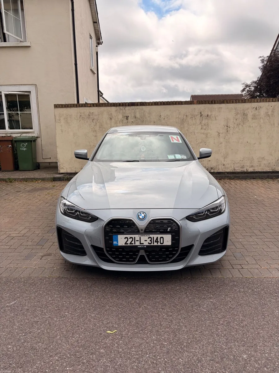 BMW i4 2022 - Image 4