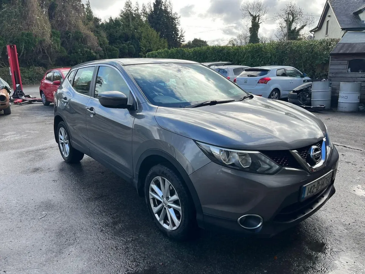 142 Nissan Qashqai 1.2 petrol - Image 1