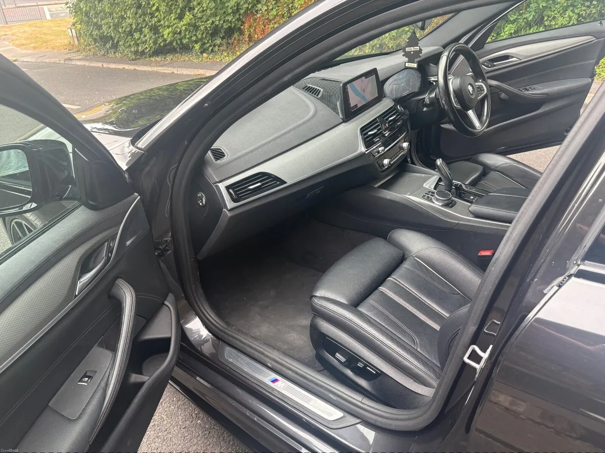 BMW 530 M-Sport FSH - Image 6