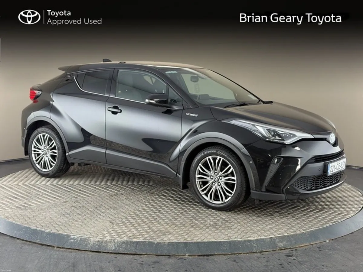 Toyota C-HR HYBRID SOL - Image 1