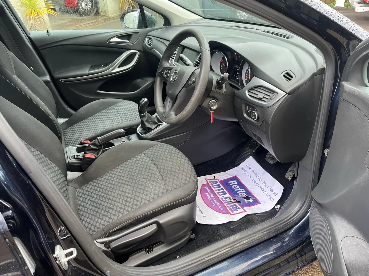 Opel Astra 1.6D 2019 - Image 4