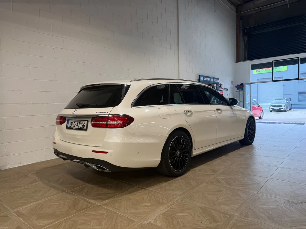 Mercedes-Benz E-Class E220D AMG Line Estate 2019 - Image 3