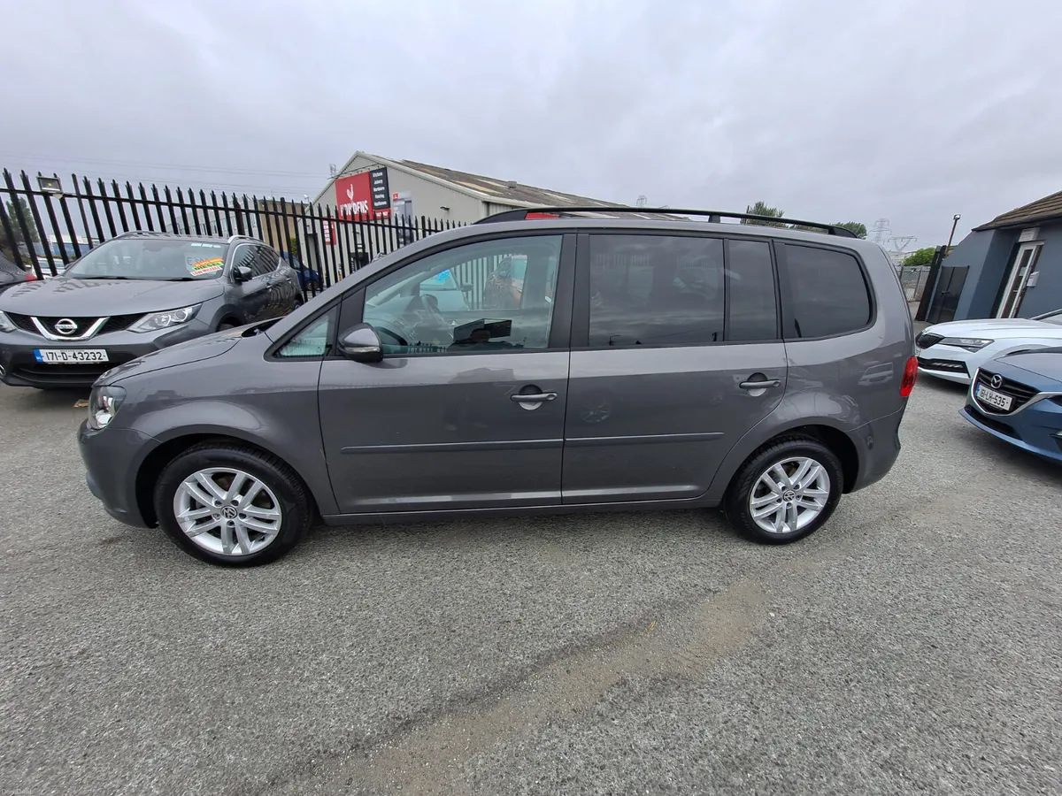 Volkswagen Touran 2012 - Image 5