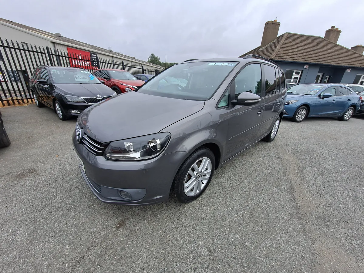 Volkswagen Touran 2012 - Image 4