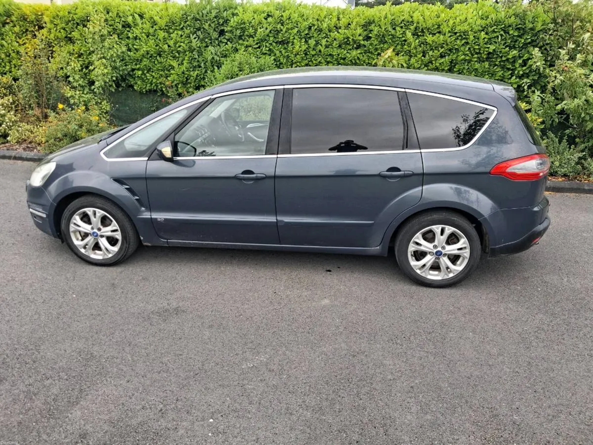 Ford S-Max 2.0 Titanium 2011 - Image 2