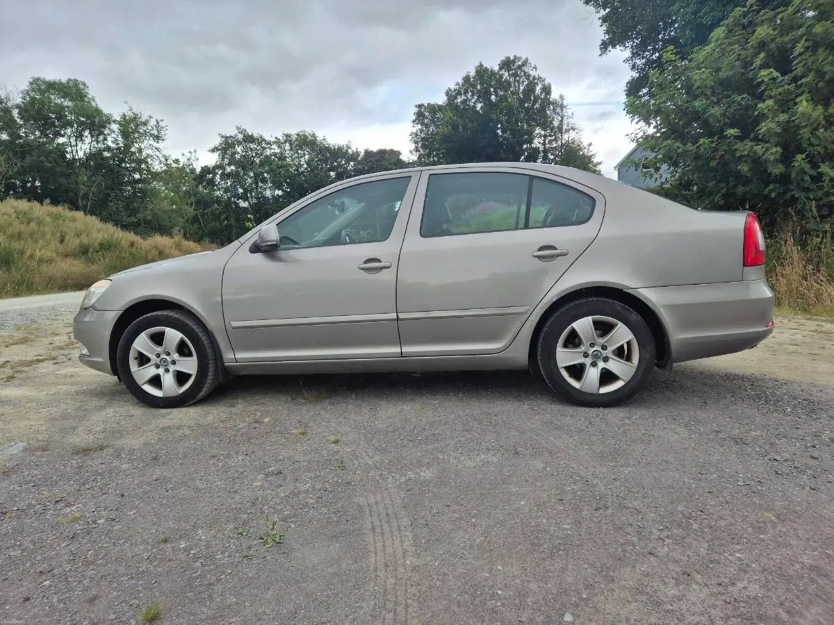 Skoda Octavia 2013 1.6 Diesel - Image 5